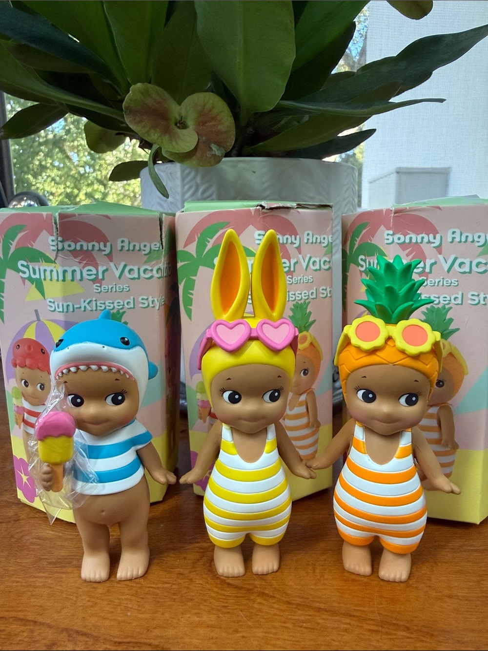 Sonny Angel Summer Vacation series Sun-Kissed Style